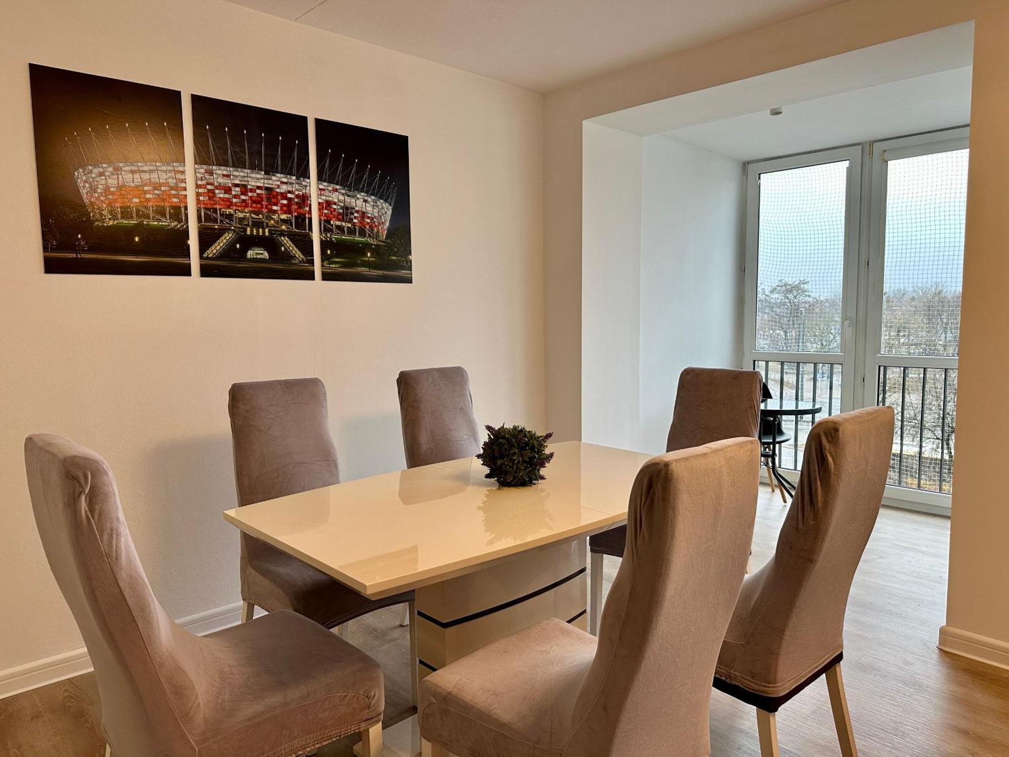 Apartment Apartament Stadion Naprzeciwko Stadionu Narodowego W Warszawie *